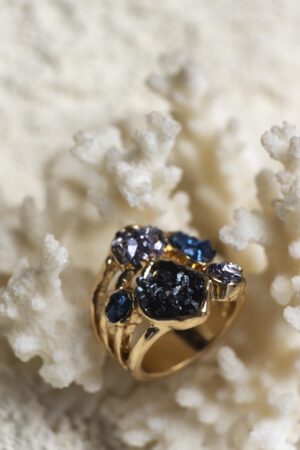 Exile pearl necklace