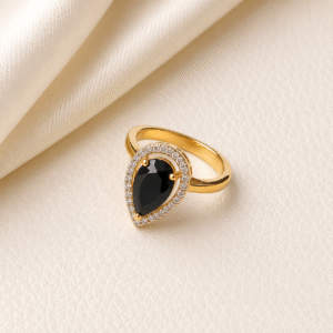 Blue Saphayer + Diamond Ring